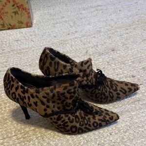 Stuart Weitzman AOK Leopard Pump